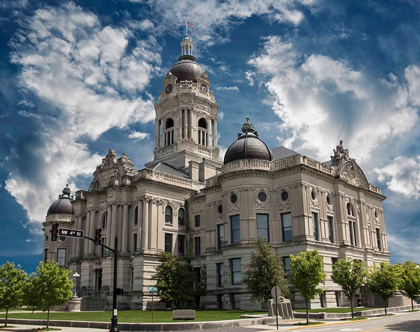 8-22-Old-vanderburgh-co-courthouse-Blue-Skies